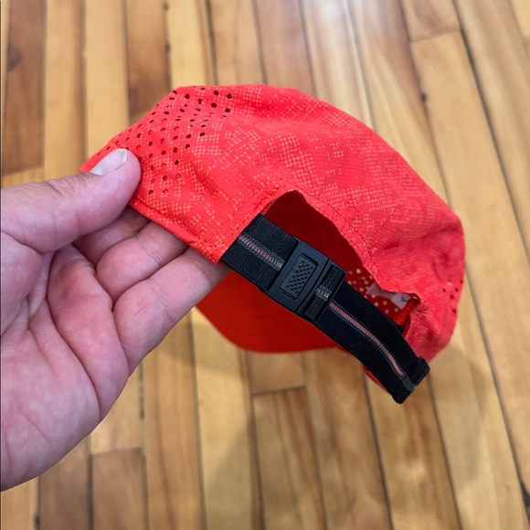 Athleta hat - Picture 3 of 4